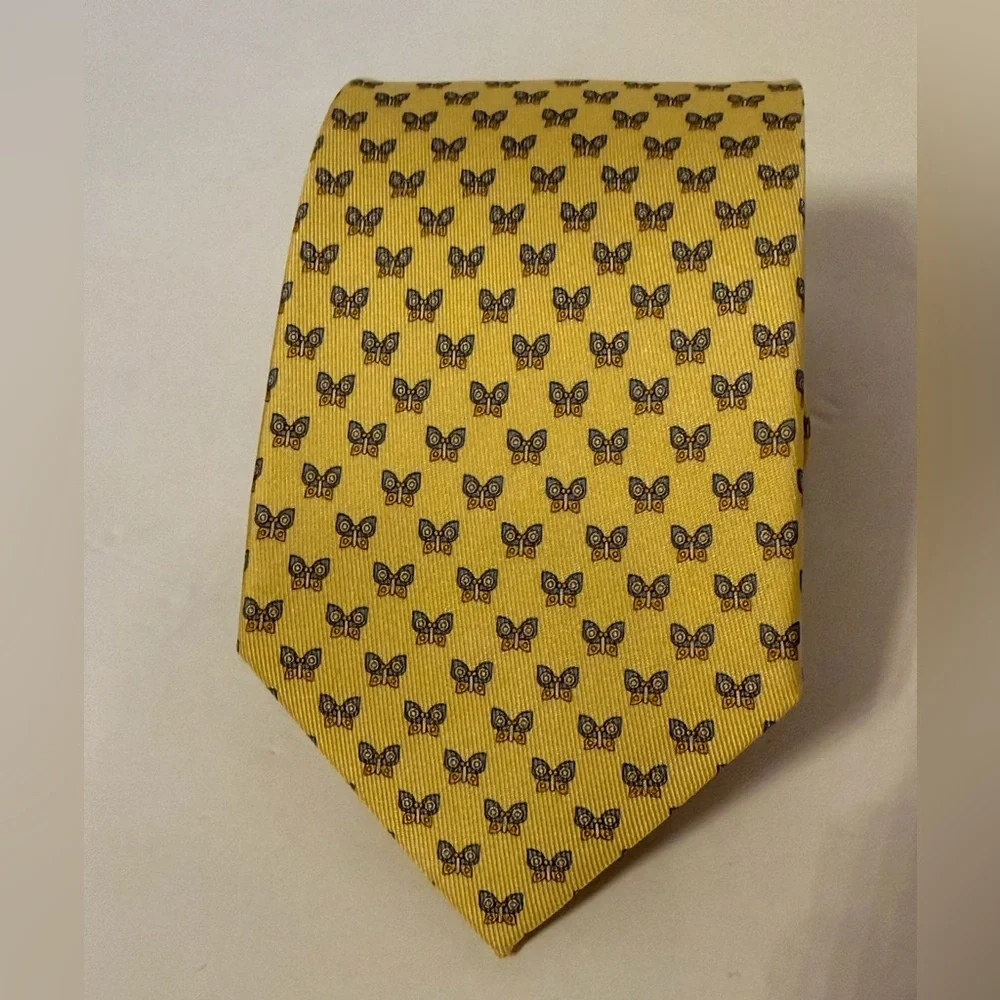 SALVATORE FERRAGAMO Italy Silk Tie Yellow with blue & brown butterflies